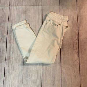 Size 6/28 GAP Skinny Crop Jeans (White)